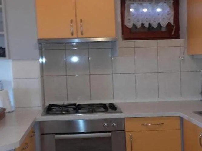 Apartments Smilje I Maslina - One Bedroom Apartment With Terrace 2 Gornji Karin Croatia
