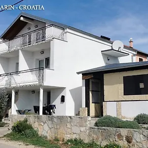 Bed & Breakfast Casa Lavanda 2 - Karin Gornji, Gornji Karin