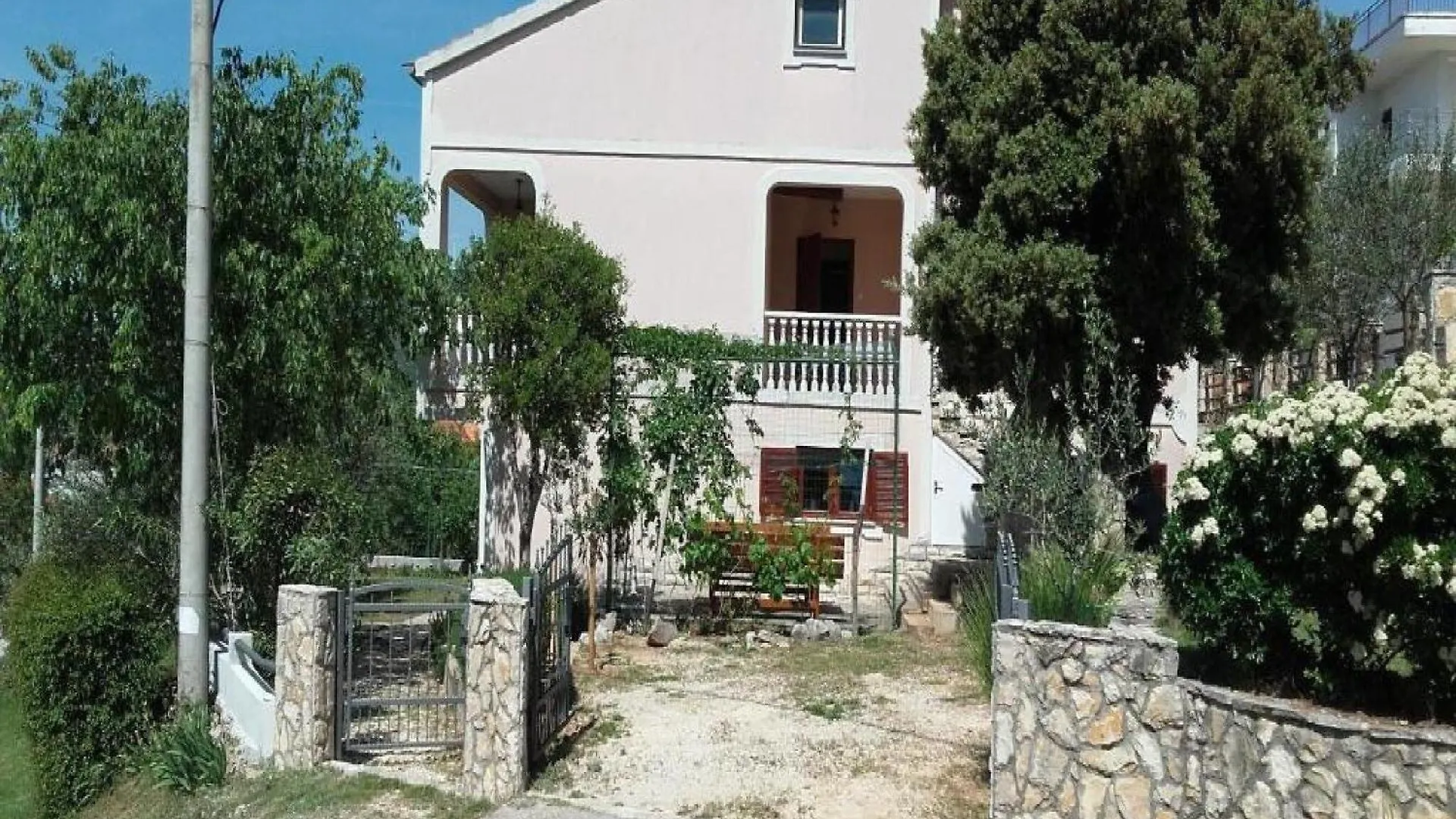 Apartments Smilje I Maslina - One Bedroom Apartment With Terrace 2 غورني كارين كرواتيا